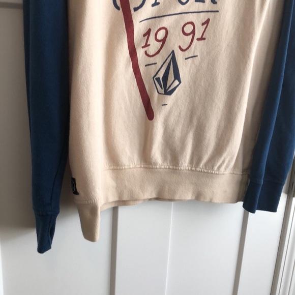 Volcom Sweater Size Small - Picture 3 of 5